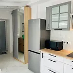 Przydatne Do Podrozy Ministudio Przy Lotnisku Unit