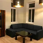 Przydatne Do Podrozy Ministudio Przy Lotnisku Unit