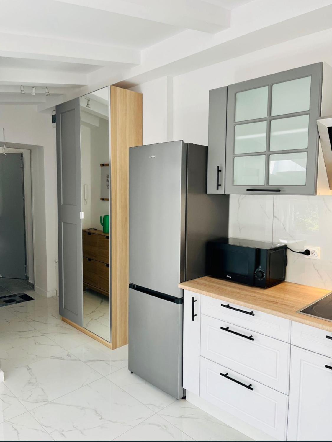 Przydatne Do Podrozy Ministudio Przy Lotnisku Unit Butas Warsaw